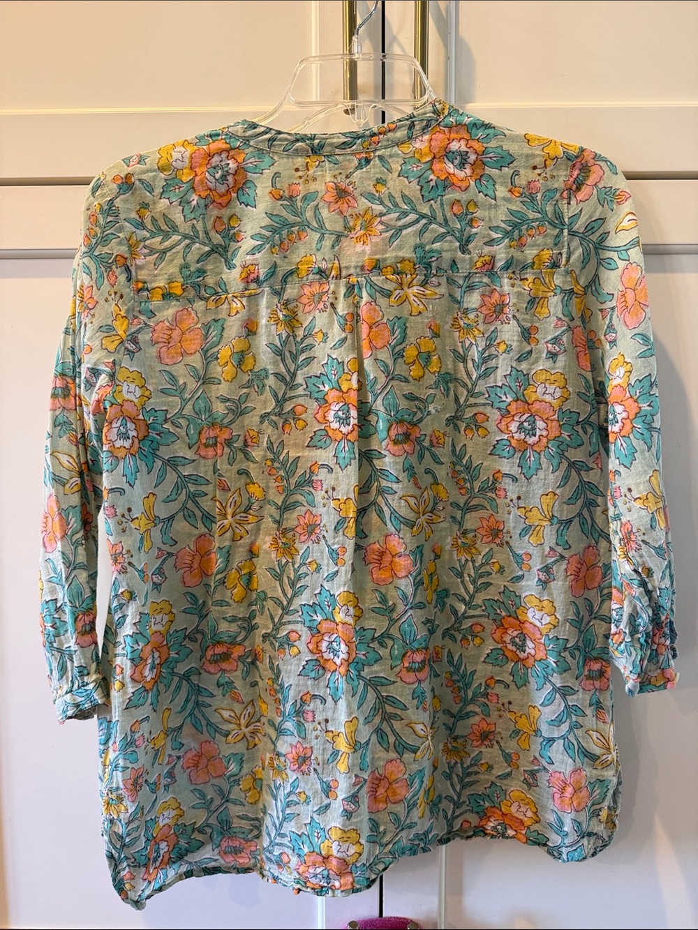 Dolma Floral Tunic Top in Floral Multi color Cotton. Medium - Picture 5 of 5